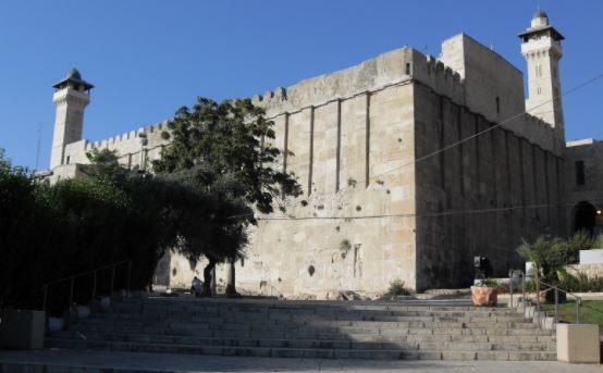 Palestinian Authority Grand Mufti: "Removing parts of the Ibrahimi Mosque’s staircase is a racist Judaization crime”