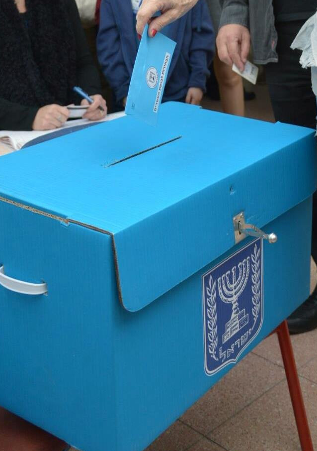 Ashrawi attacks Israeli democracy: "Israeli political system, is based on murder"